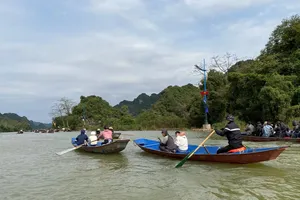 Công ty du lịch tung combo giảm giá tới 70% nhiều tour mới