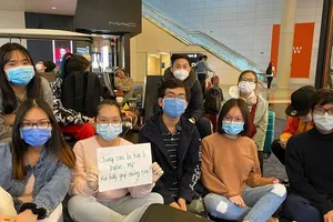 Hỗ trợ 40 du học sinh bị 'kẹt' tại sân bay Dallas