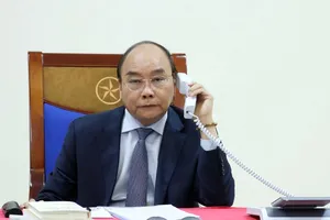 Thủ tướng Nguyễn Xuân Phúc điện đàm với Tổng thống Mỹ
