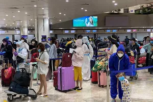 Gần 200 công dân Việt Nam từ Philippines về nước 