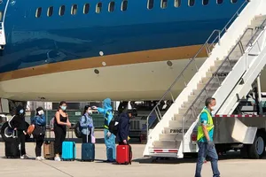 Thêm 340 công dân Việt Nam ở Mỹ về nước