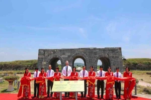 Mỹ tài trợ 92.500 USD bảo tồn Thành Nhà Hồ