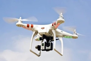 Bộ Quốc phòng đề xuất kiểm soát việc sử dụng flycam