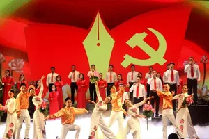  'Cần tiếp tục khơi dậy tinh thần yêu nước, tự cường'