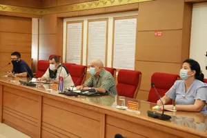 Các chuyên gia y tế Cuba. Ảnh MOD