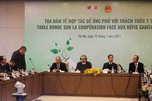 Vaccine chống dịch COVID-19 đòi hỏi sự phối hợp toàn cầu 