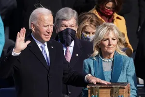 Ông Joe Biden tuyên thệ nhậm chức tổng thống thứ 46 của Mỹ. Ảnh: GETTY IMAGES