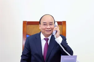 Thủ tướng Nguyễn Xuân Phúc tại cuộc điện đàm. Ảnh: VT