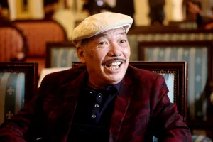 Nhạc sĩ Trần Tiến viết 'Không gục ngã' tự tin ở sức khỏe