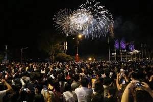 Hà Nội dừng bắn pháo hoa tại 30 quận, huyện