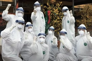 MV ca ngợi người chiến sĩ áo trắng nơi tuyến đầu chống dịch 