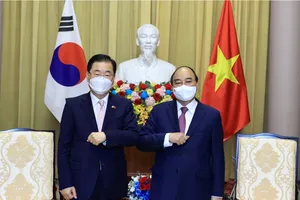 Việt Nam mong muốn Hàn Quốc chia sẻ kinh nghiệm nghiên cứu vaccine 