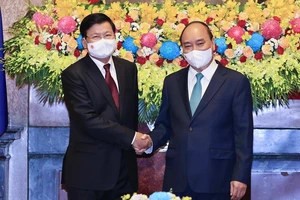 Chủ tịch nước Việt Nam hội kiến Tổng Bí thư, Chủ tịch nước L ào 