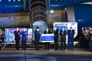 Mỹ cam kết viện trợ số lượng lớn vaccine cho Việt Nam