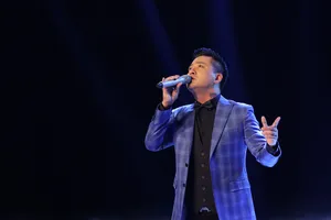 Ca sĩ Tuấn Hưng: 'Ở nhà tránh dịch hơi buồn...nhưng chưa bao giờ nhàm chán'