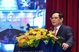 Thủ tướng: Đặt lợi ích quốc gia là tối thượng trong hoạt động ngoại giao