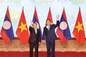 Thủ tướng Phạm Minh Chính hội đàm với Thủ tướng Lào Phankham Viphavanh