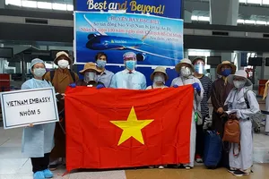 Hành vi trục lợi các chuyến bay giải cứu cần bị lên án, trừng trị