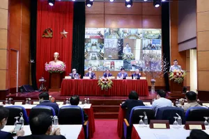 Nên bỏ quy định test COVID-19 ở sân bay 