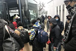 Chính phủ phê duyệt tổ chức chuyến bay đưa người Việt ở Ukraine về nước 