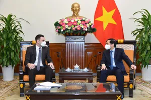 Đề nghị Ba Lan cung cấp nơi tạm trú cho gần 1.000 công dân Việt Nam từ Ukraine