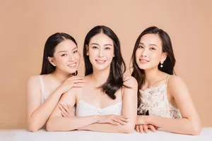 Hoa hậu Hà Kiều Anh khoe vẻ rạng ngời tuổi 45