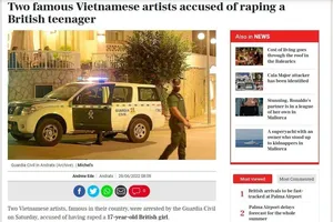 Thông tin về việc bắt giữ 2 công dân Việt Nam được đăng tải trên báo nước ngoài. 