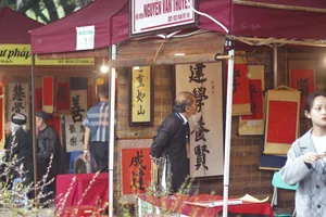 Khai mạc 'Hội chữ Xuân Quý Mão 2023' với chủ đề 'Sư đạo tôn nghiêm'