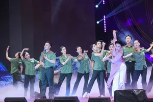 Khắc họa sự hy sinh của chiến sĩ công an trong 'Vinh quang trên vai những người anh hùng'