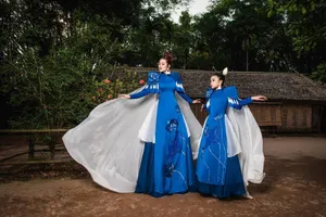 Bộ sưu tập áo dài 'Sen – Kính dâng Người' nhân 133 ngày sinh nhật Bác