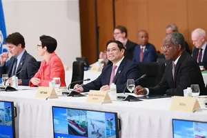 Thủ tướng đề cao đoàn kết quốc tế tại phiên họp Hội nghị thượng đỉnh G7 mở rộng