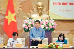 Đề nghị Bộ VH-TT&DL quan tâm hơn nữa đến việc xây dựng môi trường văn hóa