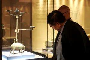 Bí ẩn kỹ thuật đúc trống đồng 2000 năm trước của cư dân Việt cổ