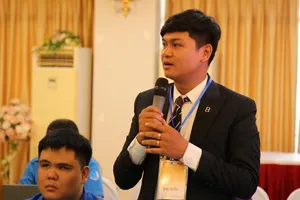 Chàng trai 35 tuổi vượt qua mặc cảm khuyết tật, mở công ty truyền thông