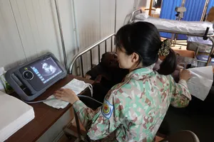 Bệnh viện dã chiến cấp 2 số 5 của Việt Nam thăm khám cho 30 nữ cảnh sát ở Nam Sudan 