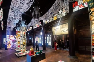 Triển lãm ‘Nghiên bút còn thơm’, cách nhìn mới về thư pháp Quốc ngữ