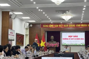 Cục Điện ảnh nêu lý do phim 'Bà già đi bụi' phải qua đấu thầu