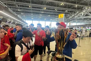 Lịch trình đội tuyển Việt Nam mang cúp vàng về nước