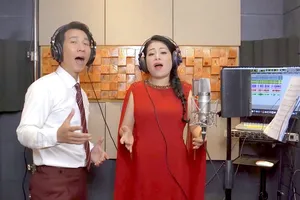 Ca sĩ Anh Thơ và Lê Anh Dũng chào xuân mới với 'Biển trời quê hương'