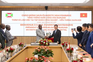 Tổng thống Burundi mong Viettel hỗ trợ về chuyển đổi số 