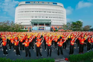 Kỷ niệm 30-4: Cả nước 'phủ đỏ mạng xã hội' truyền thông điệp yêu nước