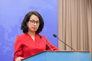 Việt Nam đang xác minh máy bay Trung Quốc hạ xuống quần đảo Hoàng Sa của Việt Nam