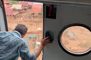 VIDEO: Lũ Nghệ An nhìn từ trực thăng của Quân chủng Phòng không- Không quân