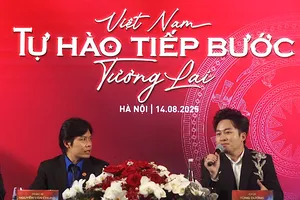 Ca sĩ Tùng Dương hát ca khúc mới của nhạc sĩ Nguyễn Văn Chung trong MV
