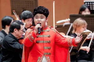 Vượt qua hàng trăm giọng ca quốc tế, thí sinh Việt Nam đạt giải Vàng