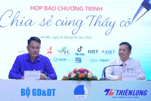 Tổ chức cuộc thi Tri ân thầy cô – chia sẻ cùng thầy cô trên mạng xã hội