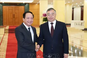 Trưởng Ban Tuyên truyền Trung ương Trung Quốc chúc mừng thành tựu của Việt Nam