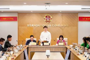 Thứ trưởng Bộ KH&CN Bùi Hoàng Phương lưu ý về bản đồ cứu hộ tự phát