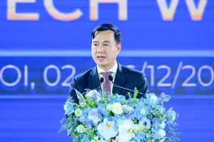 Thứ trưởng Bộ KH&CN: AI đặt ra thách thức về đạo đức và niềm tin xã hội