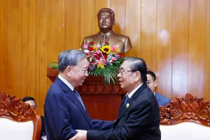 Tổng Bí thư Tô Lâm thăm các nguyên lãnh đạo Đảng, Nhà nước Lào